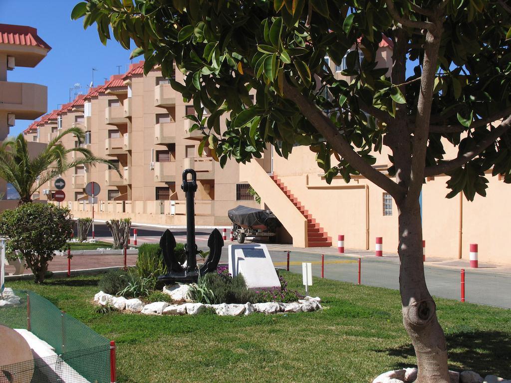 Apartamentos Tesy La Manga del Mar Menor Quarto foto
