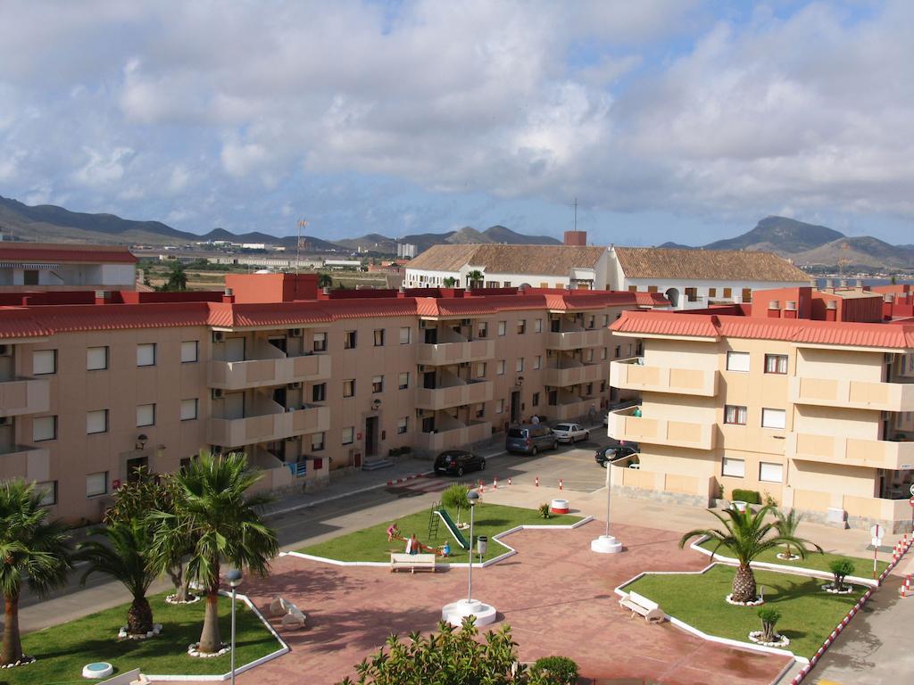Apartamentos Tesy La Manga del Mar Menor Quarto foto