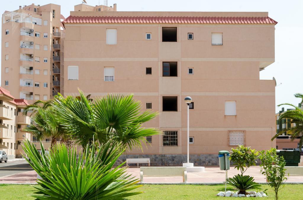 Apartamentos Tesy La Manga del Mar Menor Exterior foto